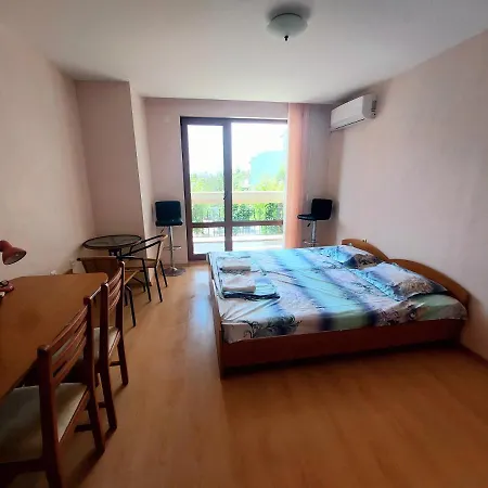 Hotel Prestige Studio First Line On The *