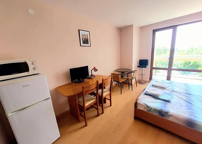 Hotel Prestige Studio First Line On The Sveti Vlas